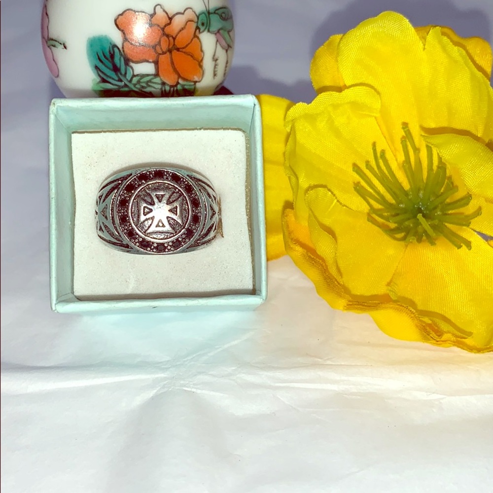 Men’s ring